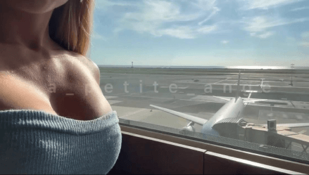 La Petite Ange Hot Masturbation in Airports Toilets Video Leaked